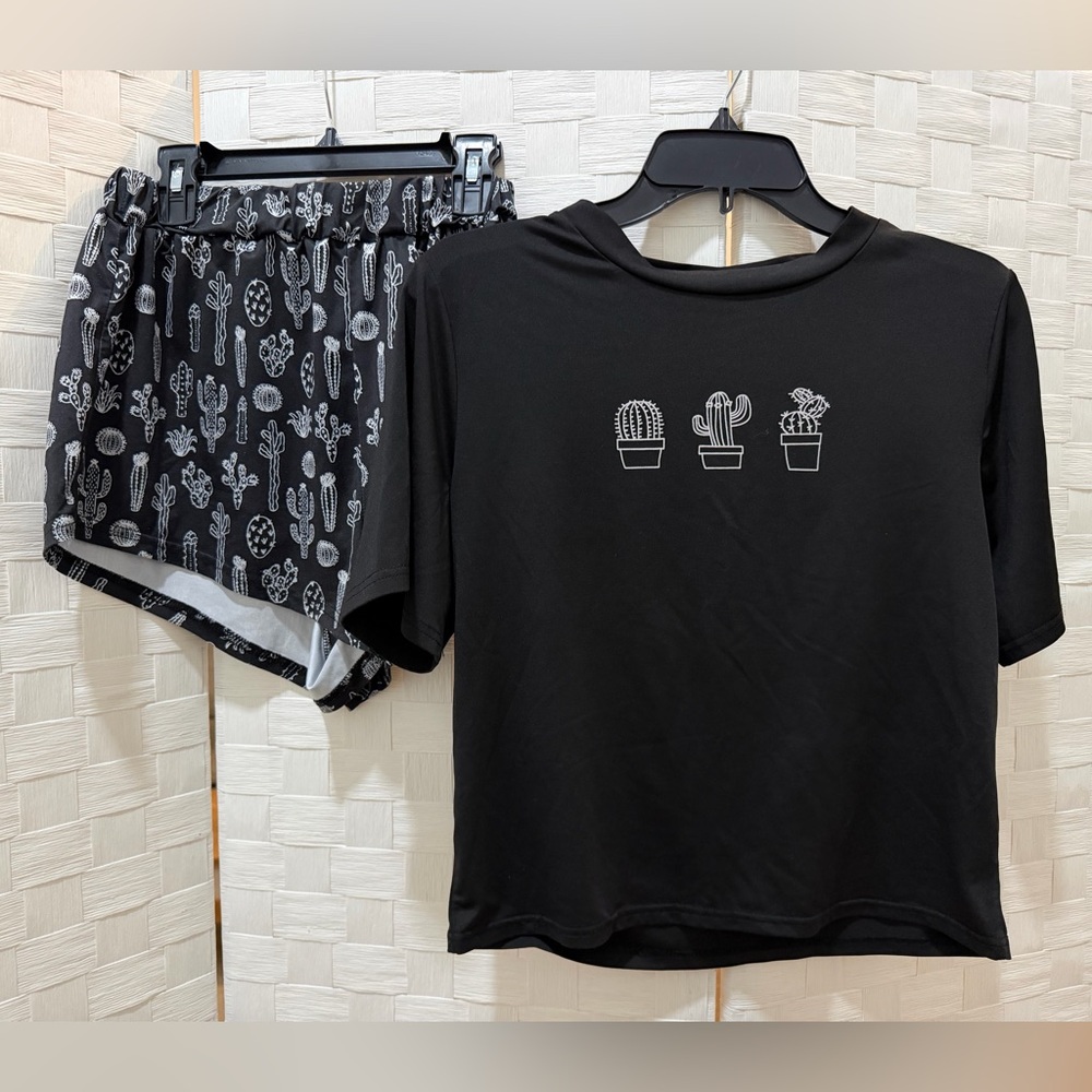 Black Cactus Print T-Shirt & Shorts Pajama Set Stretchy Lounge Sleepwear